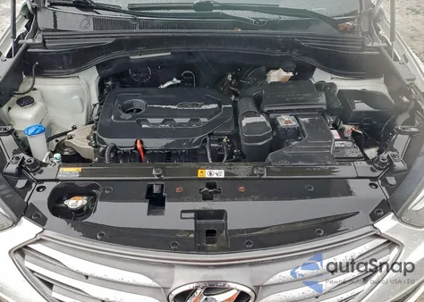 2017 Hyundai Santa Fe Sport z USA, uszkodzony, nr VIN 5NMZUDLB9HH005953